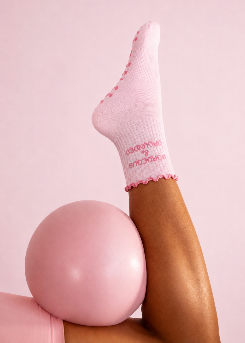 Mid Rise Grip Socks